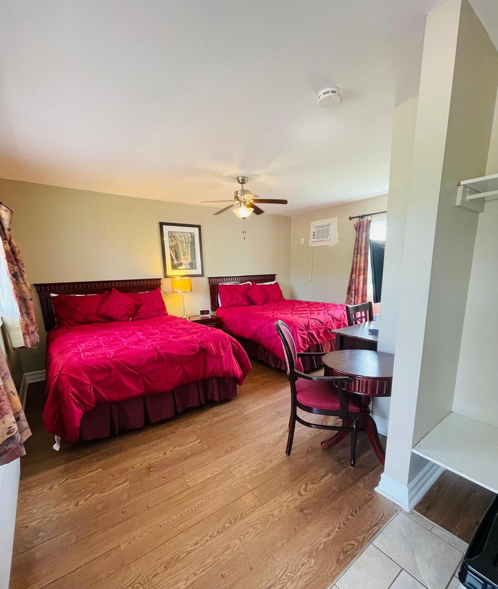 Scenic Motel Moncton Extérieur photo