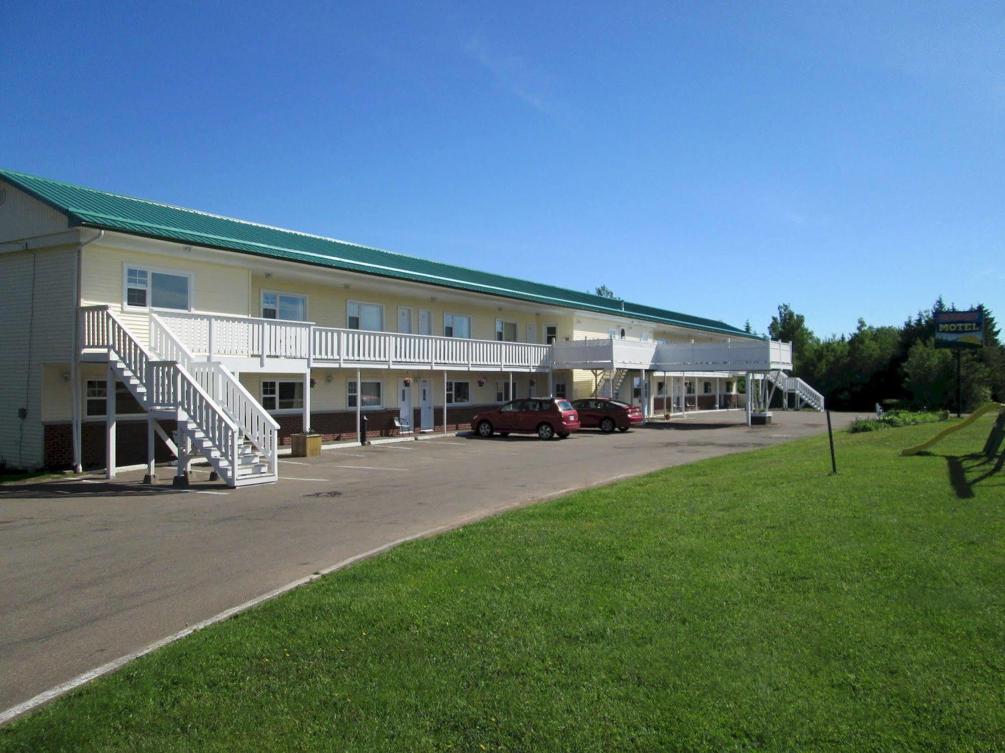 Scenic Motel Moncton Extérieur photo